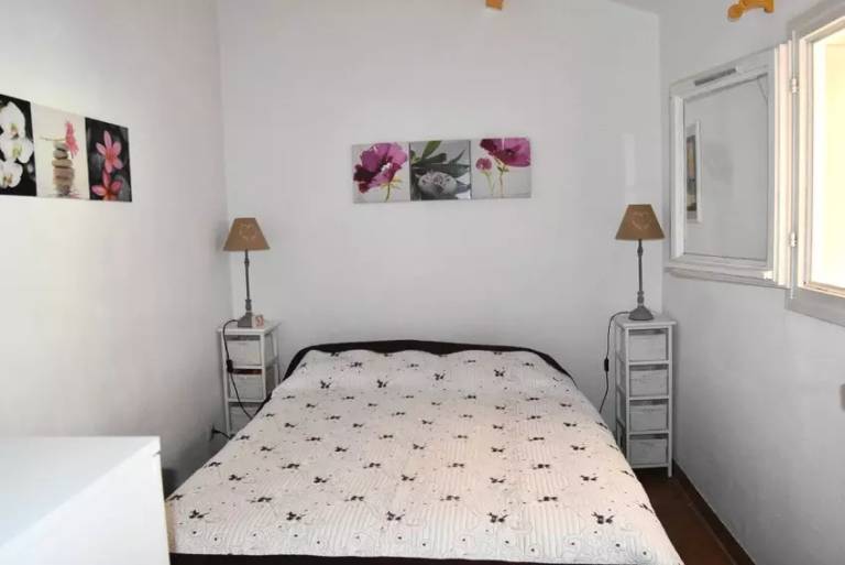House with 2 rooms for 4 persons — photo 3