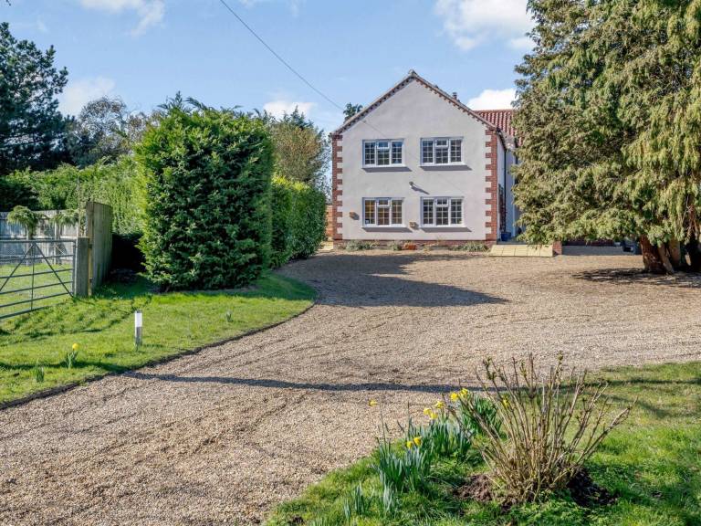 2 Bed in Melton Constable 75761