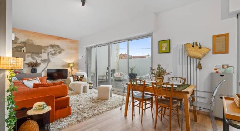 T3 moderne avec une grande terrasse, idealement situe in Arcachon