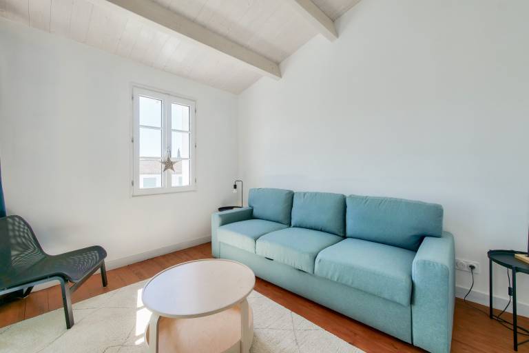 Fully equipped ample vacation home with terrace, private pool & BBQ | Pets are welcome — photo 5