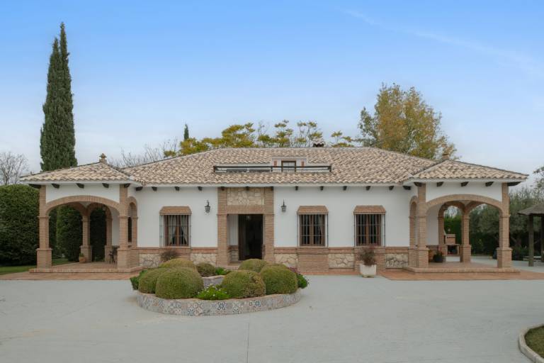 Villa 'Los Mellizos' with Private Pool, Wi-Fi and Air Conditioning — photo 3