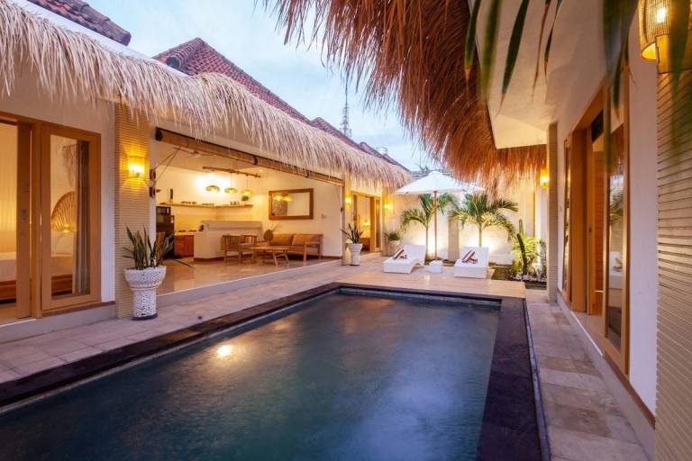 Villa with yard, pool & patio | Pets are welcome in Kuta