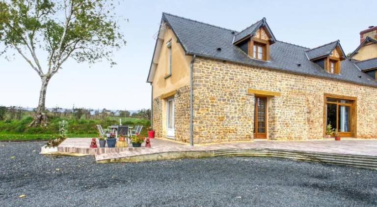 House with 3 rooms for 6 persons in Bayeux