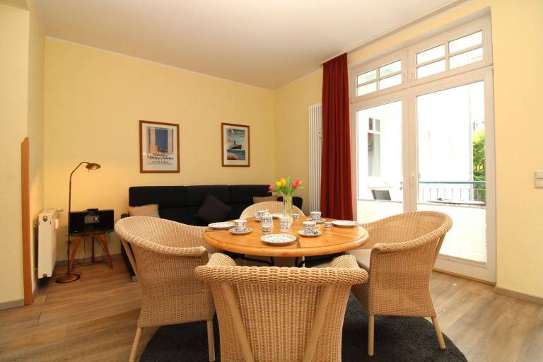 Appartementanlage Strandjuwel WE 215: strandnahe 3-Zimmer-Fewo mit Balkon — photo 3