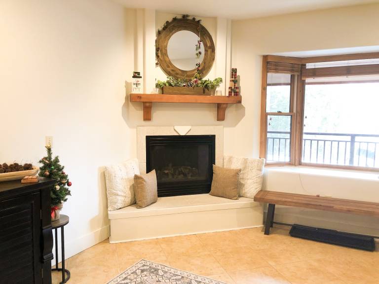 Fully equipped lovely condo with heated pool, grill & sauna | Mountain view | Pet-friendly — photo 4