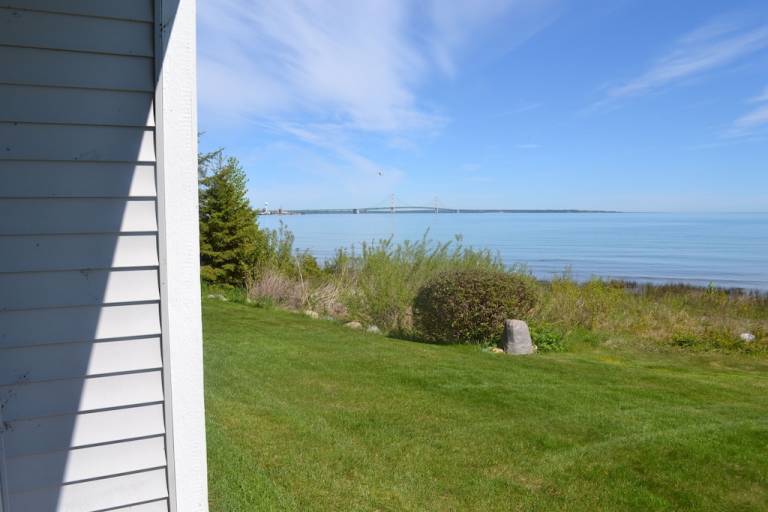Condo Mackinaw City