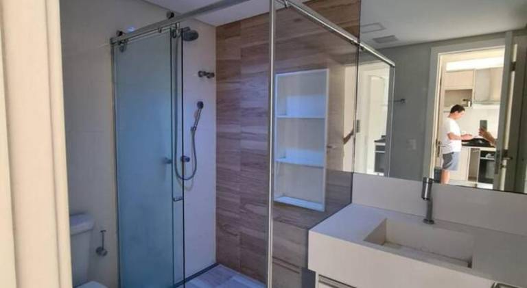 Apartment with pool — photo 2