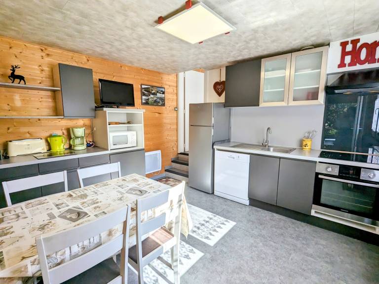Apartment with barbeque — photo 3
