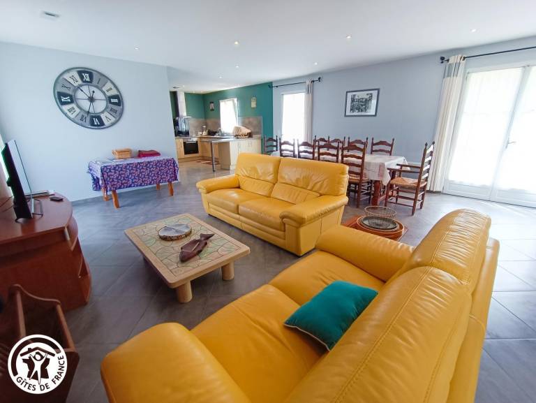 Big gite with barbeque, patio & yard | Beach nearby | Pets are welcome — photo 3