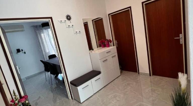 Rental apartment with barbecue, yard & terrace | Close to the beach | Suitable for remote work | Dogs allowed — photo 5
