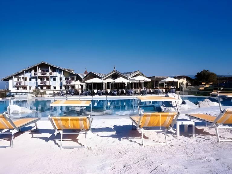 Weinegg Wellviva Resort in Appiano Sulla Strada del Vino