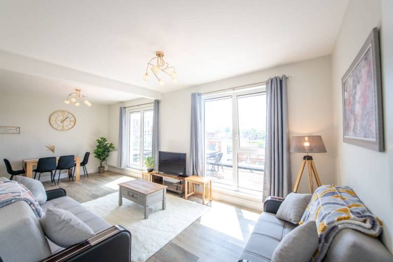 Apartment  West Green