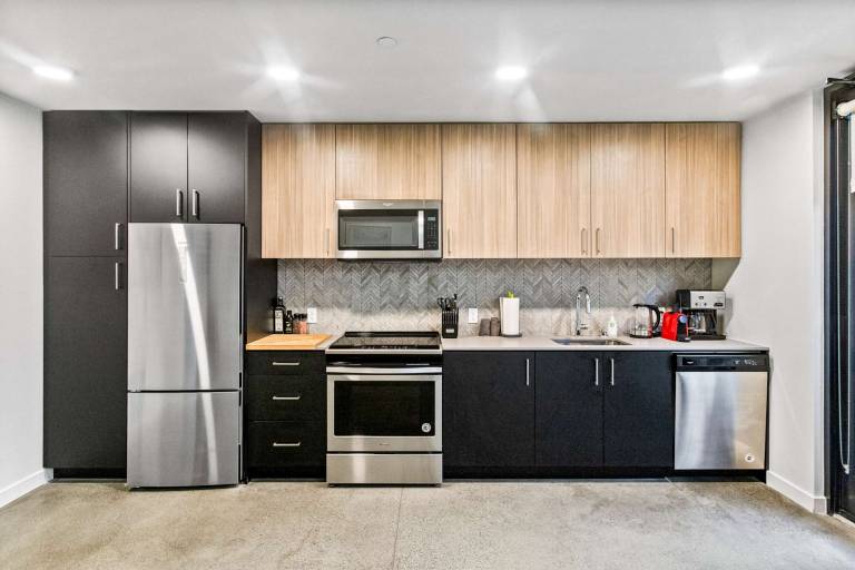 Elegant design meets optimal location amid the natural beauty of Downtown Redmond. — photo 3