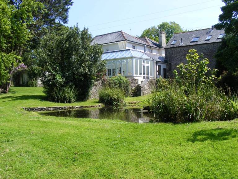 Fully equipped cottage with yard, barbecue & terrace | Pets are welcome — photo 2