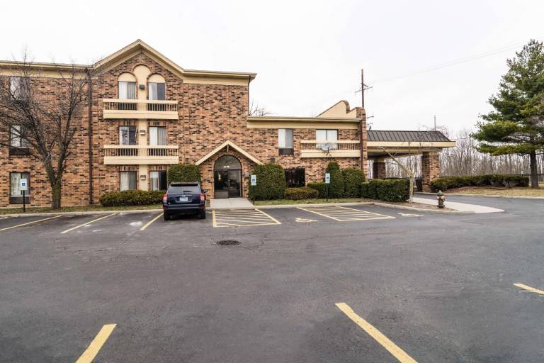 Motel 6 Libertyville, IL in Libertyville, IL