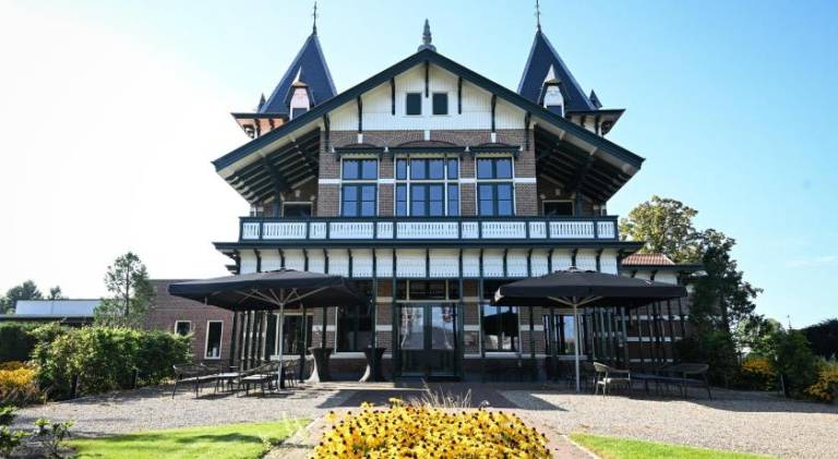 Wapen van Hengelo Residence Suites digital key by SMS and email