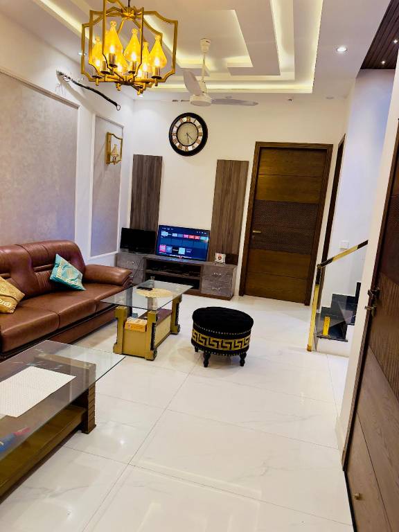 House  Sector T