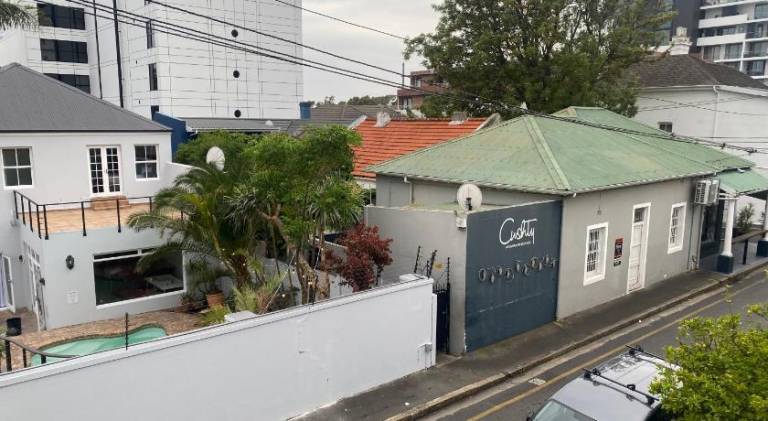Family-oriented charming holiday apartment with terrace | Near Signal Hill | Good for workation | Pets allowed — photo 4