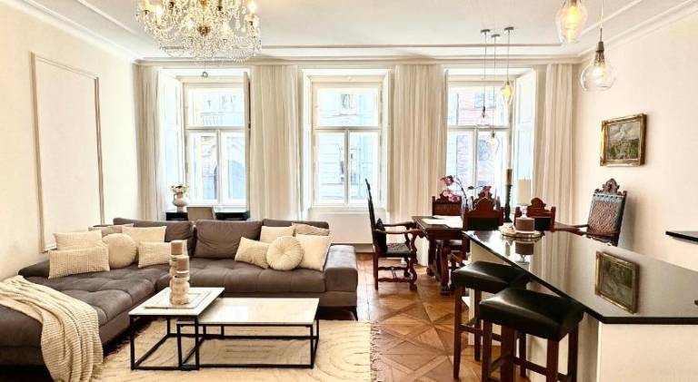 Lovely holiday apartment | Near Prague astronomical clock | Pets allowed in Prague