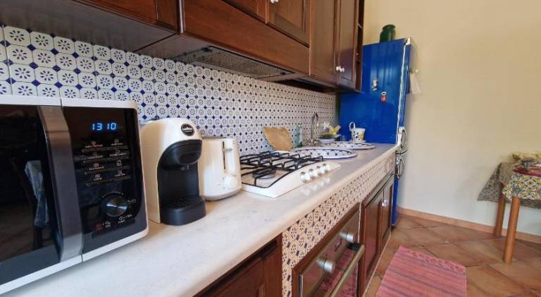 Vacation home with hot tub — photo 3