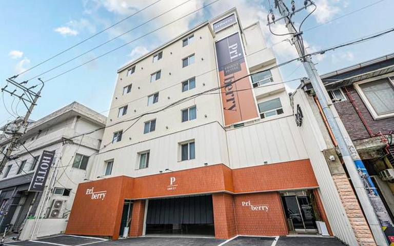 Changwon Jinhae Hotel PRI BERRY