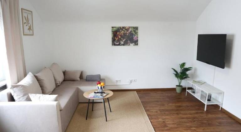 Rental apartment with 2 rooms for 6 persons — photo 2