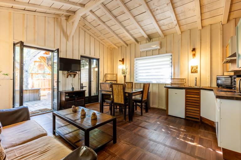 Chalet "Savannaketh" with Private Terraces and Wi-Fi in Lacanau