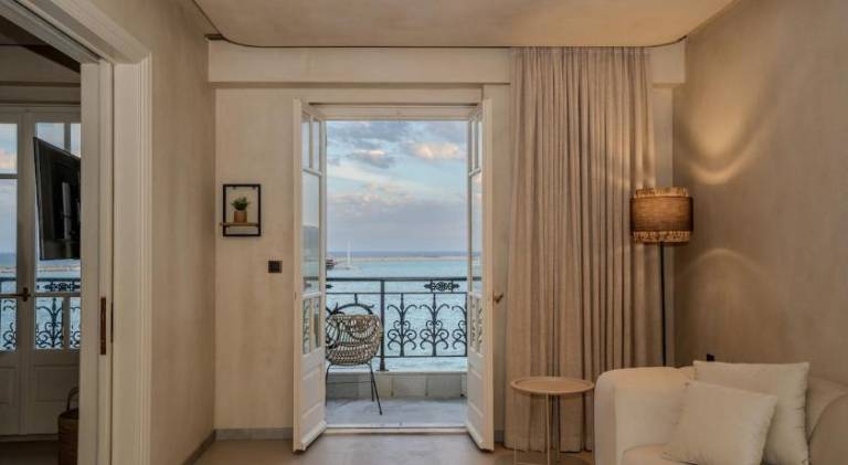 Apartment with patio in Zakynthos