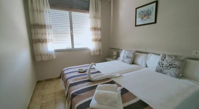 Holiday apartment with yard & terrace — photo 2
