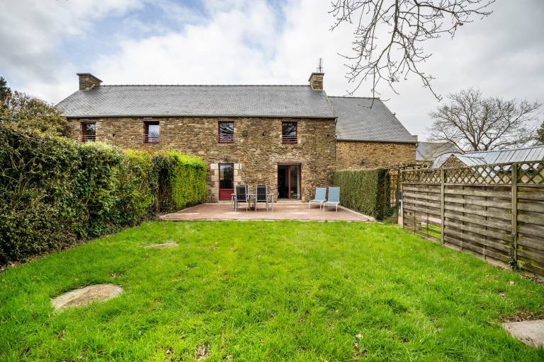 Holiday Home 'Gite Palombe' with Private Terrace, Private Garden and Wi-Fi — photo 4