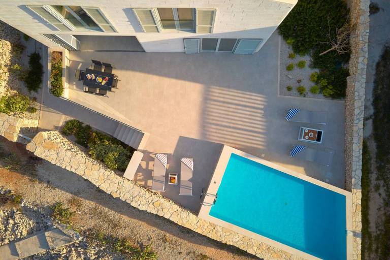 Luxury Seafront Villa Casa Familija Brac with Pool — photo 4