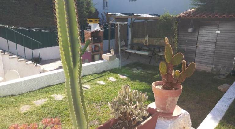 House with 2 rooms for 5 persons in Setubal