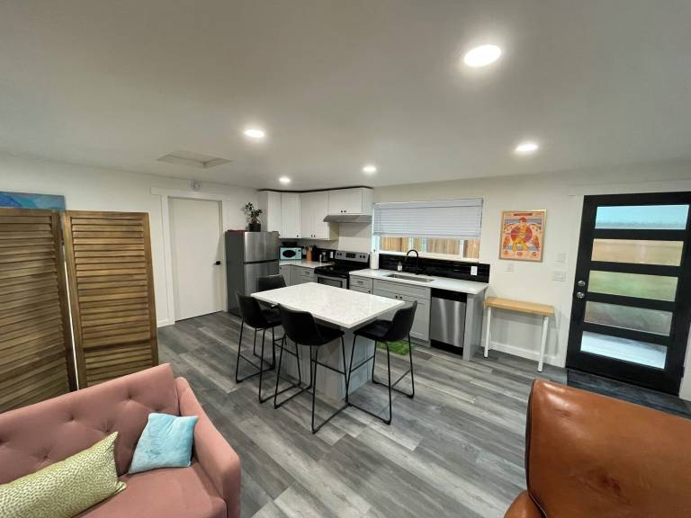 Apartment  Richmond Beach