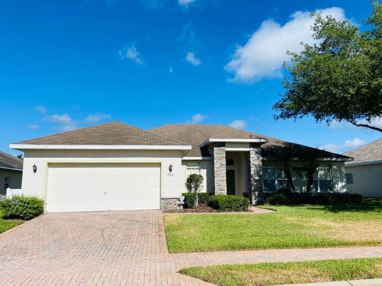 House  Four Corners