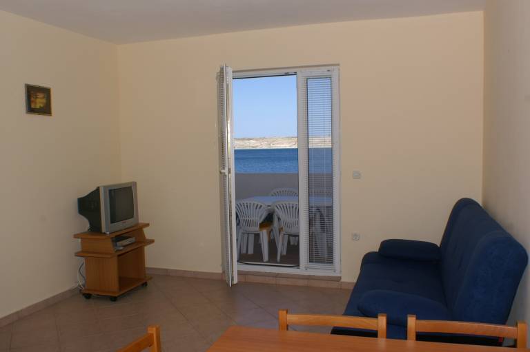 One bedroom apartment near beach Kustići, Pag (A-4087-g) — photo 2
