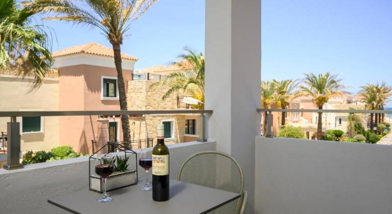 Athina Suites Luxury Suites Near The Sea Platanias — photo 5