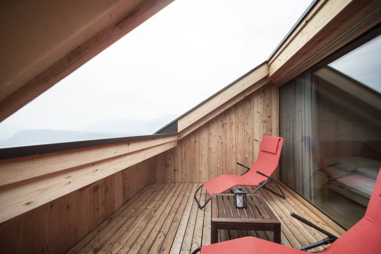 Kristplonerhof: Appartamento "Frieda" in una accogliente Fattoria circondata da vigenti con Giardino e Terrazza Privata con vista mozzafiata su Bolzano e le Dolomiti — photo 2