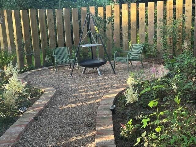 85 M² Cabin ∙ 1 Bedroom ∙ 2 Guests - England