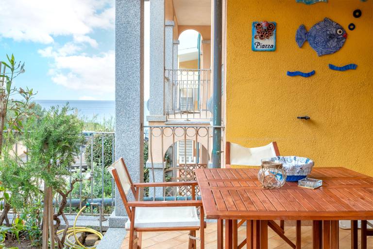 Apartment 'L'Elicriso - Profumi Di Sardegna' with Sea View, Private Terrace and Air Conditioning in Valledoria