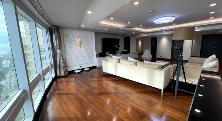 Ultra Luxury 5BR Penthouse in Manila Bay Rizal Park — photo 4