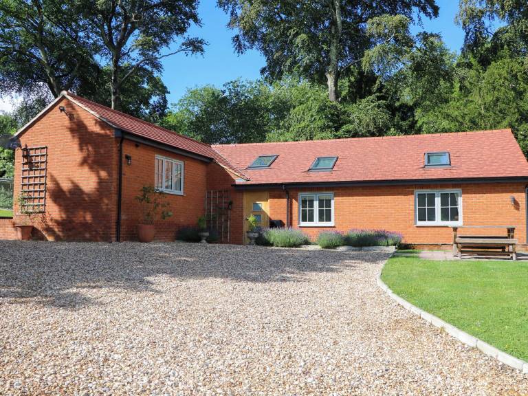 Cabin Grayshott
