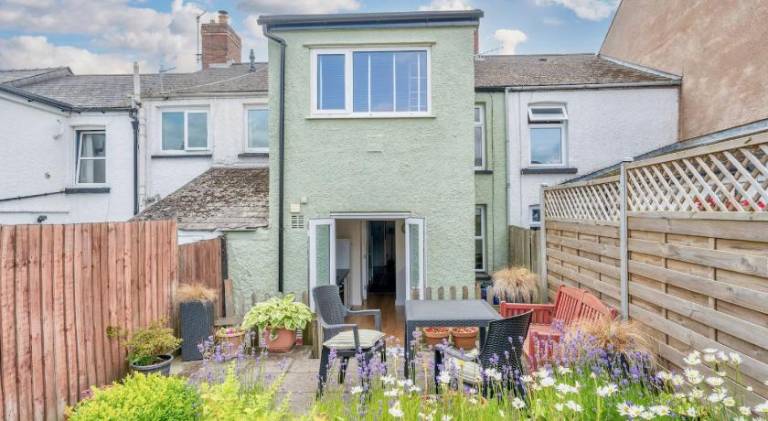 House with 2 rooms for 4 persons — photo 4