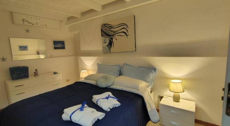 Holiday apartment with 2 rooms for 7 persons in Andria