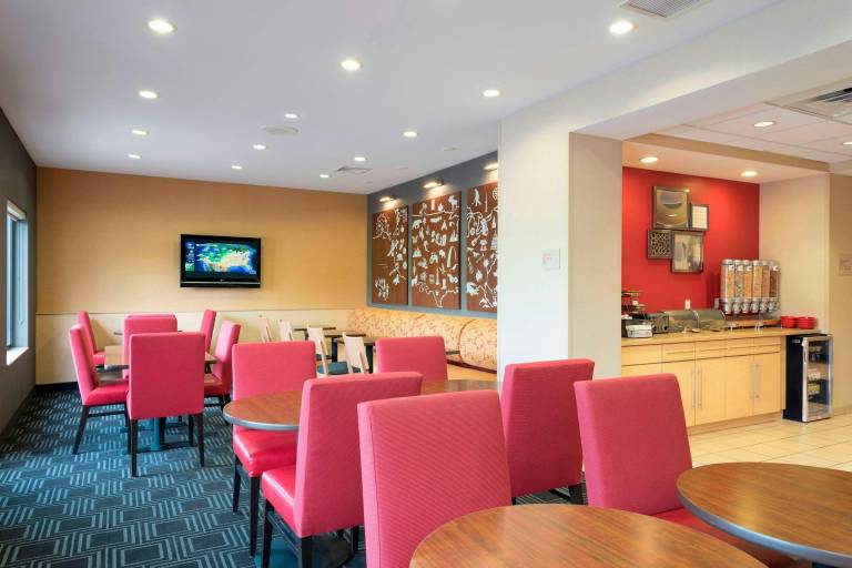 TownePlace Suites by Marriott Kalamazoo — photo 2