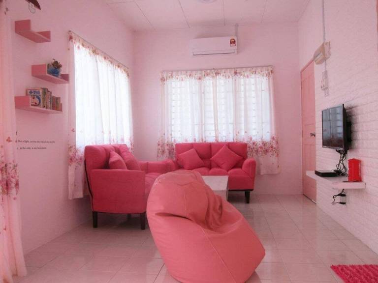 House Taman Iks Pkns