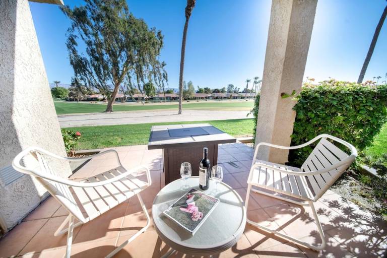 Apartment  Palm Desert