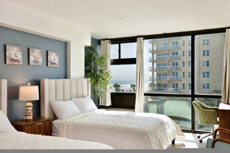 Beach Studio w Partial Water Views Sundeck Pool