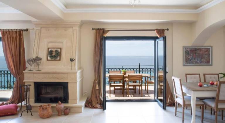Holiday apartment with garden, jacuzzi & pool — photo 4