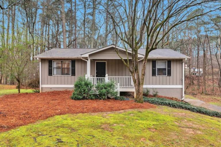 House  Acworth