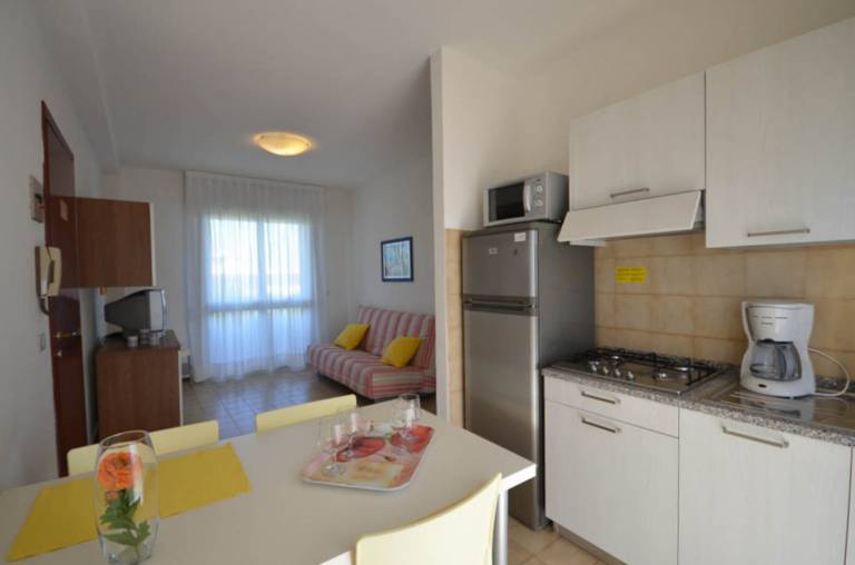 Rental apartment with terrace | City view — photo 3